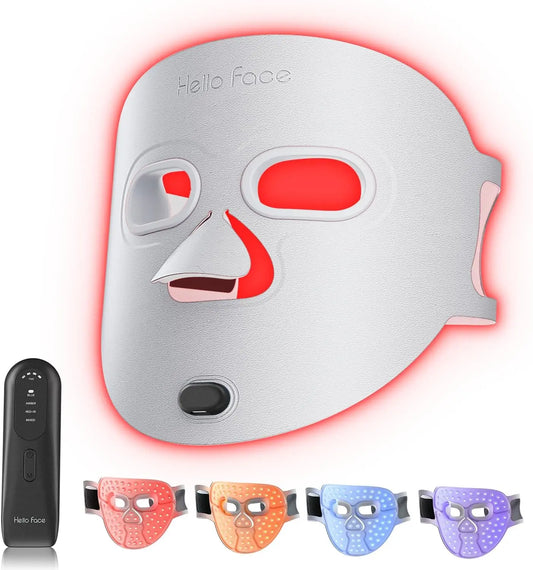 Femme portant un masque LED à lumière rouge pour sa routine de soin du soir